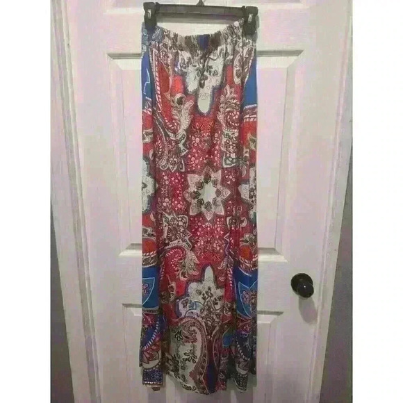 RUIYIGE WOMEN'S LONG SKIRT SIZE LARGE RED GEOMETRIC DESIGN IN BLUE WHITE ACCENT - Picture 2 of 4